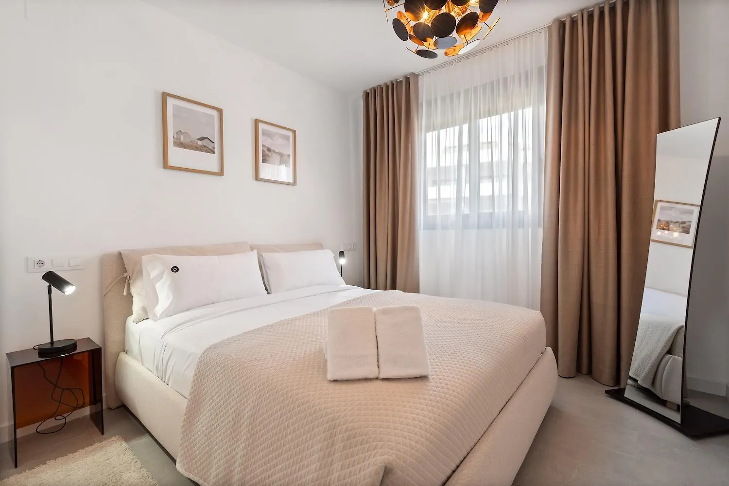 Lejlighed Unwind In Stylish Comfort At Casares Golf Rdr478