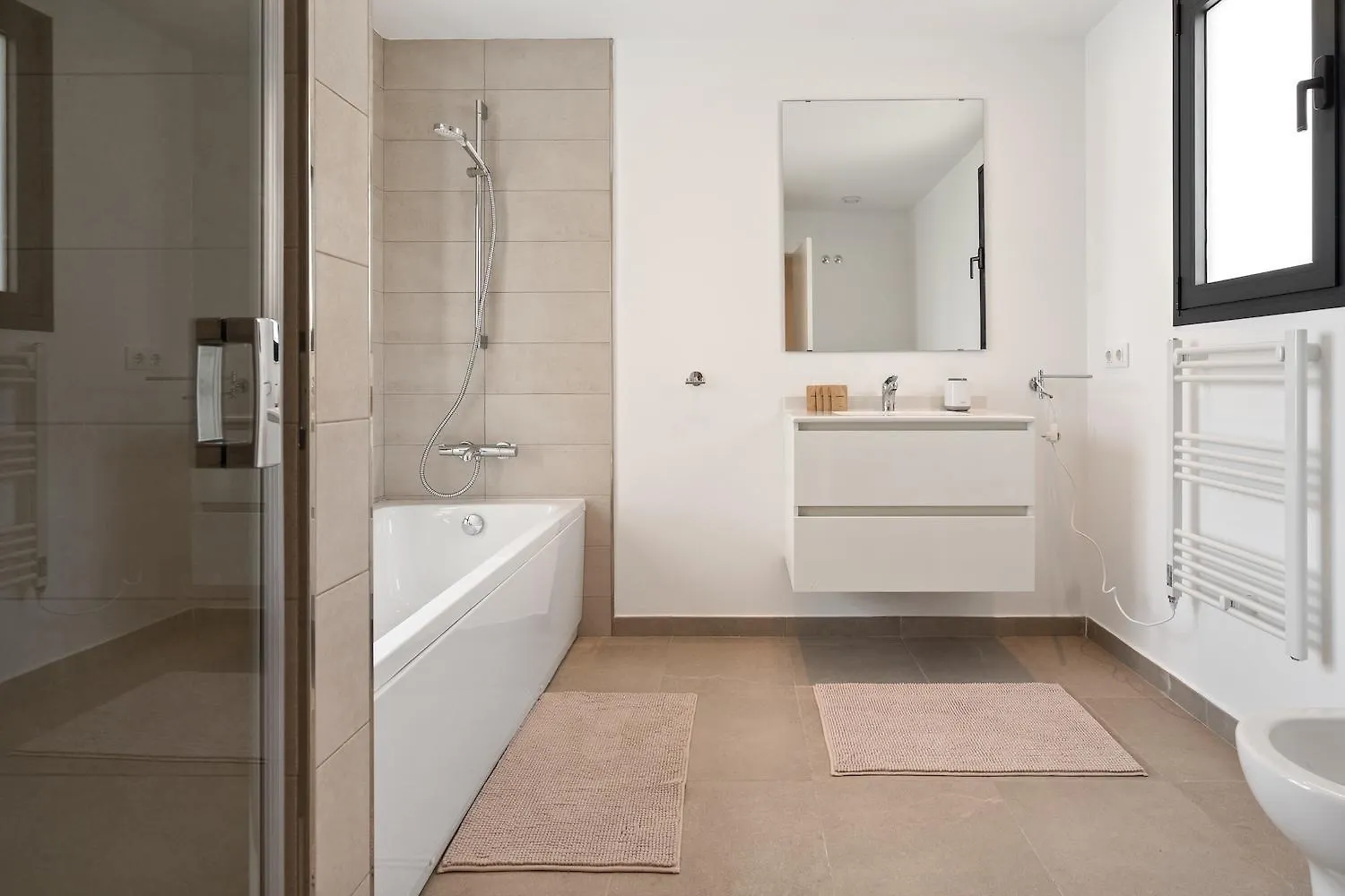 Apartament Unwind In Stylish Comfort At Casares Golf Rdr478